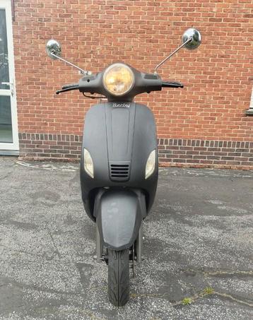 ‼️MOET SNEL WEG‼️Benelli 50cc Brommer A-klasse  beschikbaar voor biedingen
