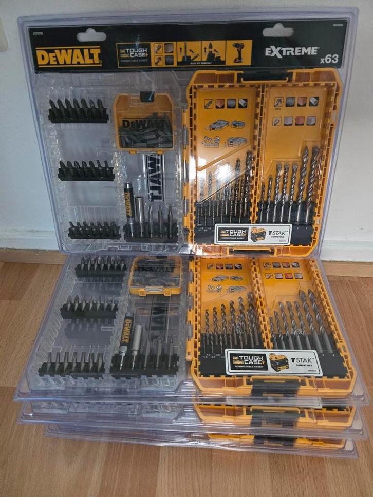 Boite de meche embouts beats dewalt neuf, Maison & Meubles, Accessoires pour la Maison | Étagères pour CD & DVD, Enlèvement