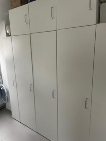 opbergkasten beschikbaar voor biedingen