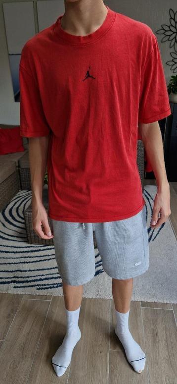 T-shirt JORDAN, Enlèvement ou Envoi, Taille 46 (S) ou plus petite, Jordan, Neuf