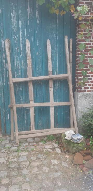 oude steiger hooiwagen beschikbaar voor biedingen