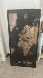 Vintage Wereldkaart in Zwarte Lijst – Mooie Wanddecoratie, Ophalen, Zo goed als nieuw