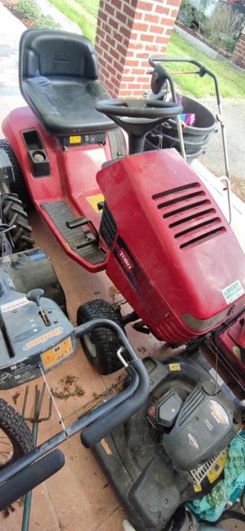 A vendre: 1 tracteur TORO et 2 tondeuses, Enlèvement, Utilisé, 40 à 49 cm