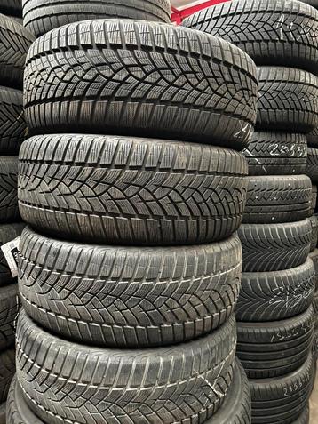 Pneus d'hiver 225/50r17 225/50/17 225 50 r17  disponible aux enchères