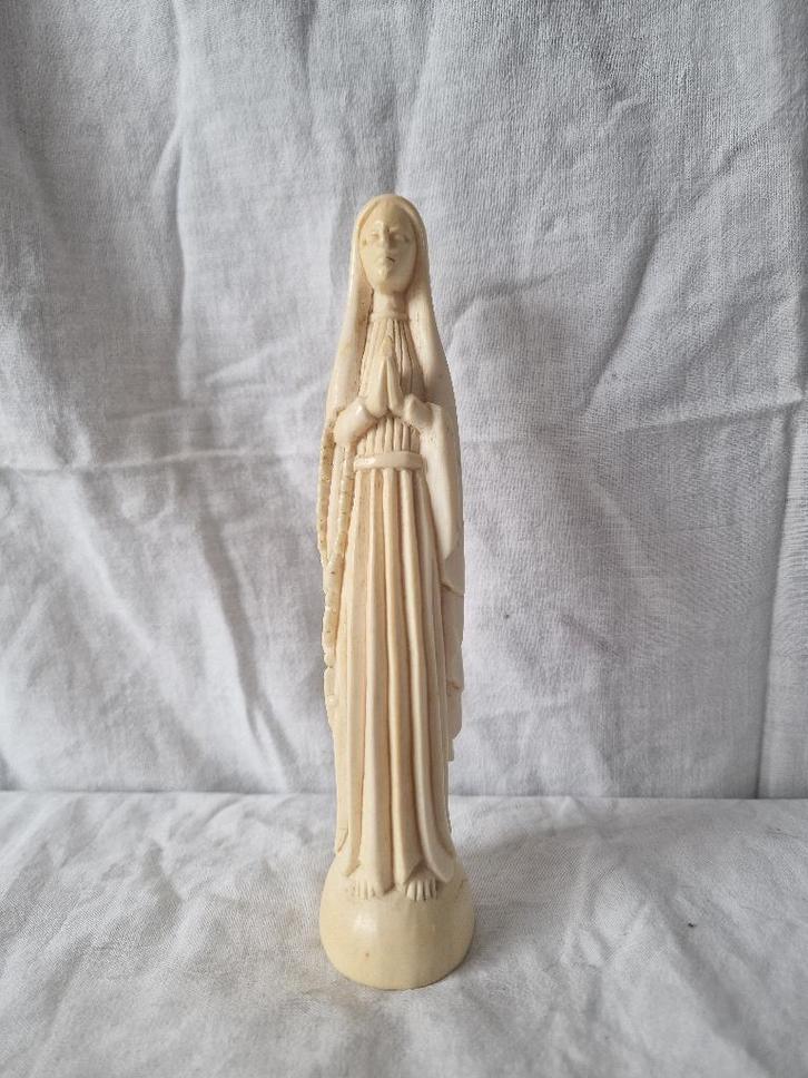 Vintage beeldje van de Maagd Maria, Antiek en Kunst, Antiek | Religieuze voorwerpen, Ophalen of Verzenden
