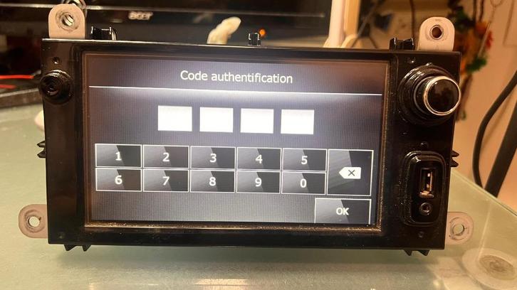 MediaNav clio 4, Auto diversen, Autosport-onderdelen, Zo goed als nieuw, Ophalen