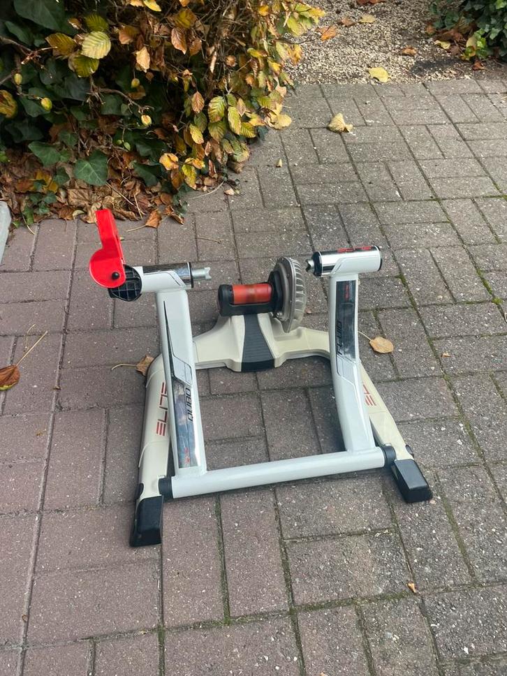 Fietsrollen Elite Qubo fluid, Motoren, Accessoires | Onderhoudsmiddelen, Ophalen