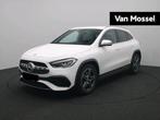 Mercedes-Benz GLA 200 AMG Line + LED + PARKEERSENSOREN + CAM, Auto's, Mercedes-Benz, Traction-control, Stof, 4 cilinders, Wit