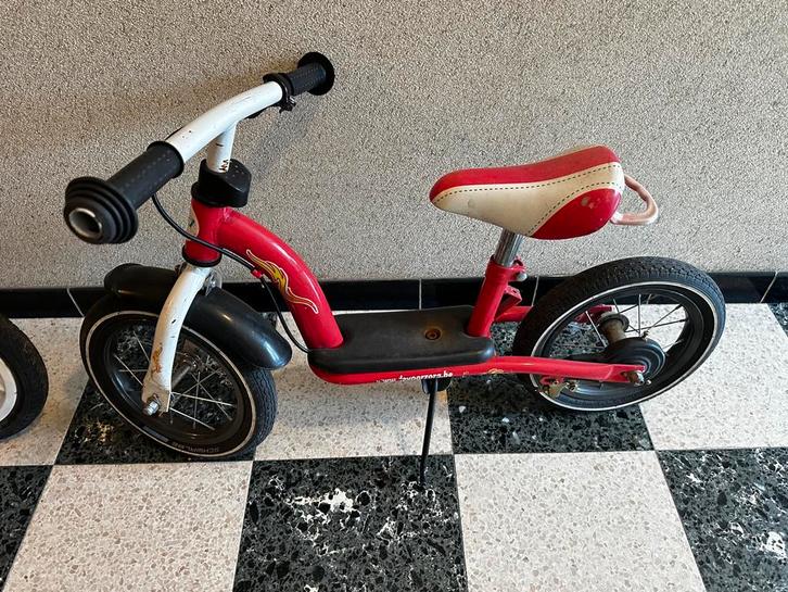 Loopfiets rood – ideaal voor peuters, Kinderen en Baby's, Speelgoed | Buiten | Voertuigen en Loopfietsen, Zo goed als nieuw, Loopfiets