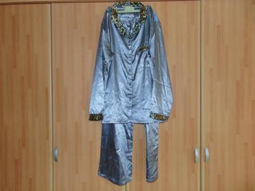 Pyjama satijn look maat L nieuw beschikbaar voor biedingen