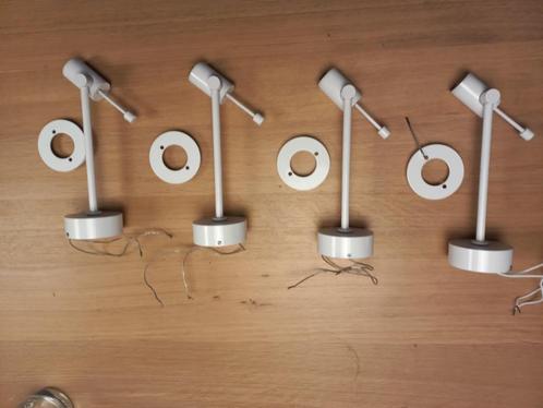 4 opbouw spotjes., Huis en Inrichting, Lampen | Spots, Zo goed als nieuw, Plafondspot of Wandspot, Metaal of Aluminium, Led, Ophalen