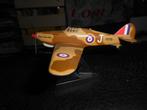 Avion Spitfire MKII avion en métal socle plastique, Verzamelen, Ophalen of Verzenden