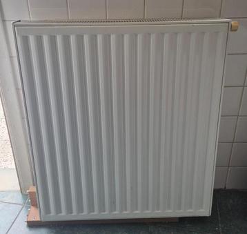 Radiator 80,5 x 91 x 9,5 cm. beschikbaar voor biedingen