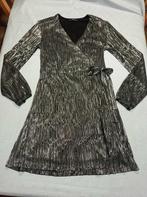 Zilver-zwarte wikkeljurk van America-Today - maat S, Taille 36 (S), Porté, Autres couleurs, Enlèvement ou Envoi