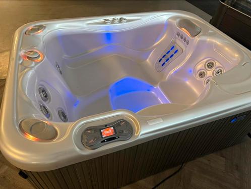 Jacuzzi hotspring jetsetter, Tuin en Terras, Bubbelbaden en Hottubs, Ophalen