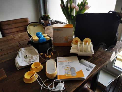 Medela Freestyle Flex, Kinderen en Baby's, Babyvoeding en Toebehoren, Gebruikt, Borstkolf, Ophalen