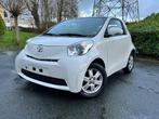 Toyota IQ 2011 1.0 Petrol Euro 5 Airco lederen xenon velgen, Auto's, Toyota, 50 kW, Wit, Leder, 3 cilinders