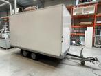 Hapert gesloten aanhangwagen, Ophalen