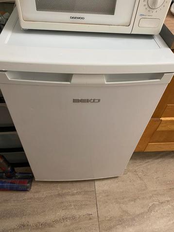 Beko kleine koelkast beschikbaar voor biedingen