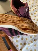 Zeer mooie sneakers 44.5 knokke 195 e nu 50 e, Sport en Fitness, Ophalen of Verzenden, Zo goed als nieuw