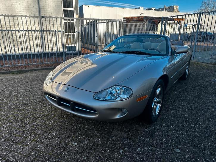 Jaguar XK8 4.0 V8 Cabriolet, Autos, Jaguar, Entreprise, Achat, XK, Airbags, Verrouillage central, Hayon arrière électrique, Rétroviseurs électriques