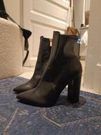 Jolie paire de talons