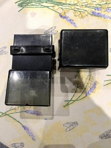2 boites pour 5 cassettes voiture beschikbaar voor biedingen