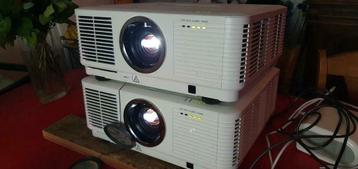 Projecteur vidéo Mitsubishi ud8400u, Enlèvement ou Envoi, Comme neuf