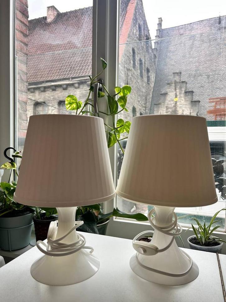 Twee IKEA LAMPAN tafellampen, wit, perfecte staat, als nieuw, Huis en Inrichting, Lampen | Tafellampen, Zo goed als nieuw, Kunststof