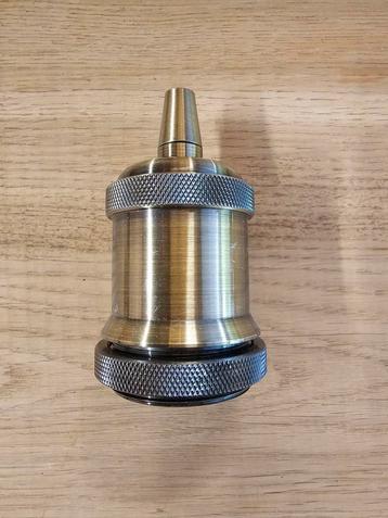Lamphouders in verschillende kleuren te koop beschikbaar voor biedingen