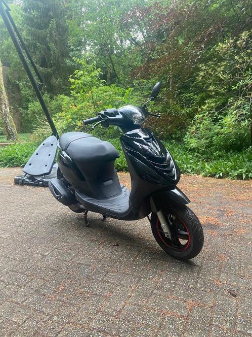 Piaggio zip iget euro 5 b klasse, Fietsen en Brommers, Brommers | Overige merken, Gebruikt, Klasse B (45 km/u), Ophalen