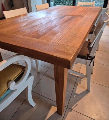 Teak eettafel  beschikbaar voor biedingen