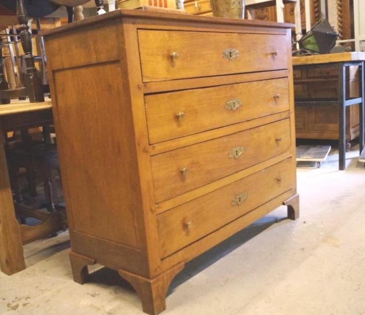 Grote antieke Louis Philippe ladekast bleke eik H 104 B 117, Antiek en Kunst, Curiosa en Brocante, Ophalen