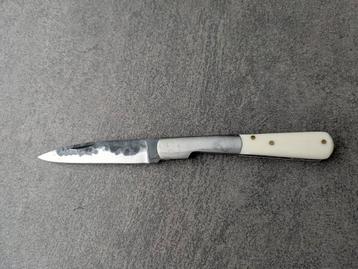 Couteau d'artisan "brut de forge" beschikbaar voor biedingen