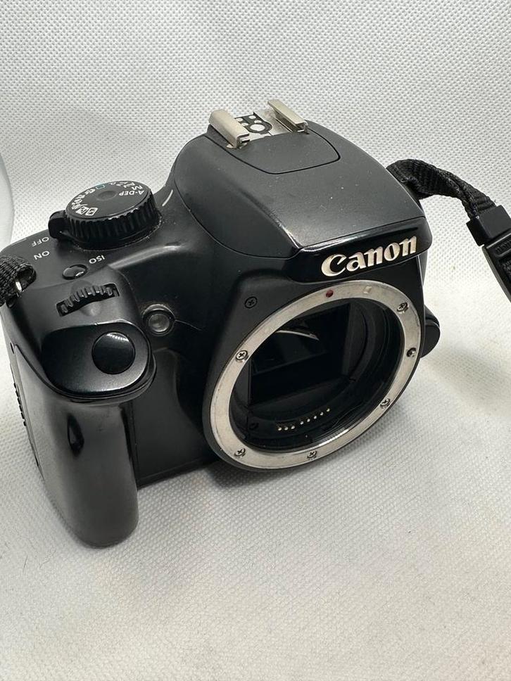 Canon eos 1000d, Audio, Tv en Foto, Fotocamera's Digitaal, Zo goed als nieuw, Canon, Ophalen of Verzenden