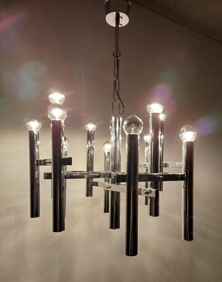Vintage Italiaanse 1970s Chromé Sciolari 12-armige hanglamp, Huis en Inrichting, Lampen | Hanglampen, Zo goed als nieuw, Minder dan 50 cm