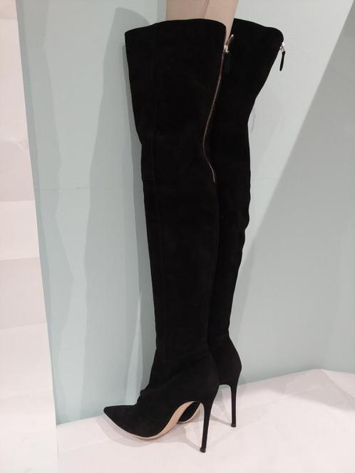 511C* Gianvito ROSSI sexy zwarte dijhoge laarzen (37), Kleding | Dames, Schoenen, Nieuw, Hoge laarzen, Zwart, Verzenden