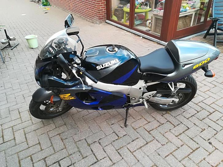 Suzuki Gsxr Srad 600, Motoren, Motoren | Suzuki, Particulier, Sport, meer dan 35 kW, 4 cilinders, Minimaal motorrijbewijs A2, Sportuitlaat