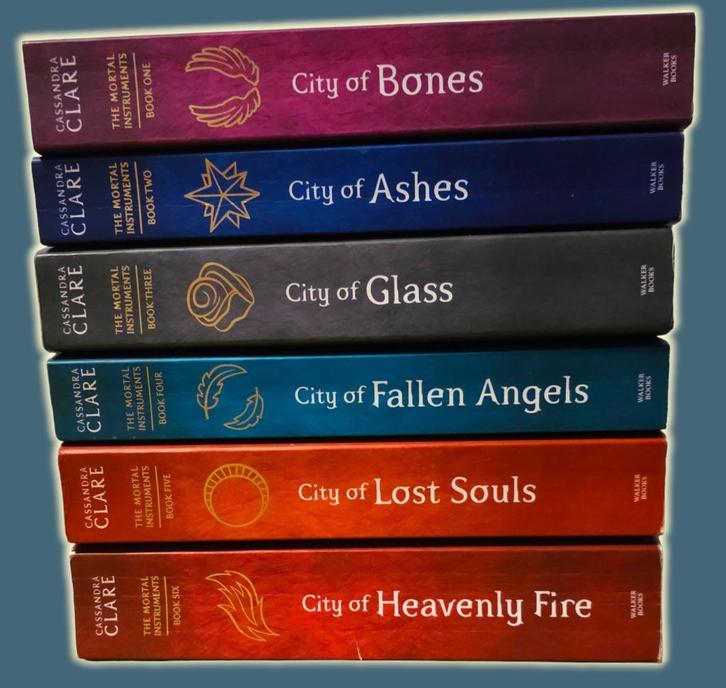 The Mortal Instruments - 1 t/m 6 - Cassandra Clare - SC, Boeken, Fantasy, Gelezen, Ophalen of Verzenden