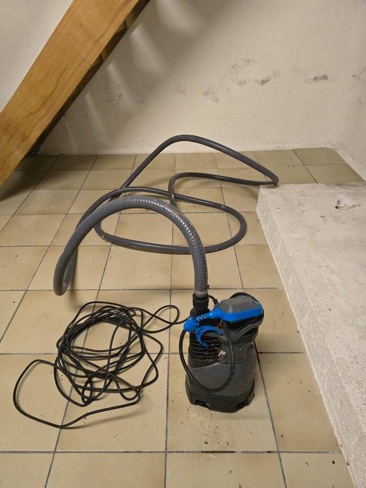 Pompe submersible, Bricolage & Construction, Bricolage & Rénovation Autre, Enlèvement