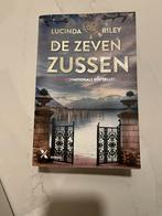 Lucinda Riley boek 1 de zeven zussen en storm boek 2, Boeken, Ophalen of Verzenden, Zo goed als nieuw