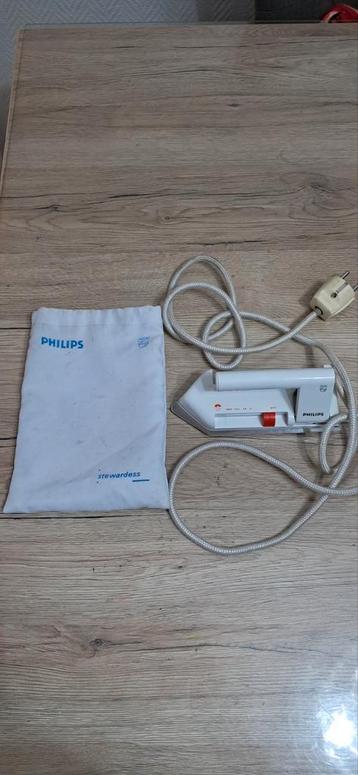 PHILIPS mini-zakstrijkijzer werkt prima  beschikbaar voor biedingen