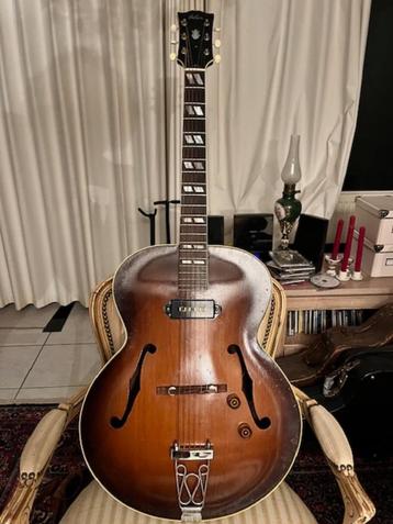 Gibson ES-300 hollow body uit 1940 beschikbaar voor biedingen