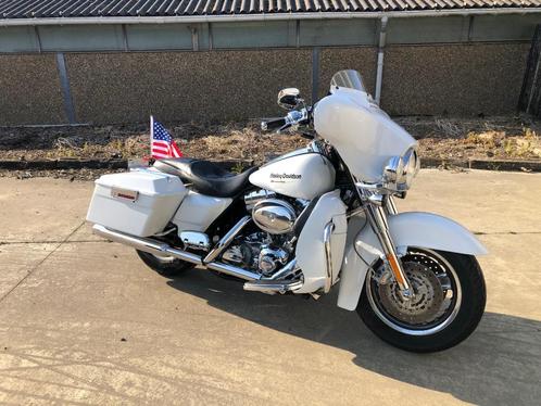 Prachtige Europese Harley Davidson CVO Electra Glide 15977KM, Motoren, Motoren | Harley-Davidson, Bedrijf, Toermotor, meer dan 35 kW