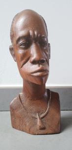 Afrikaans houten beeldje, Ophalen