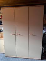 Kasten en bureau - GRATIS op te halen, Huis en Inrichting, Kasten | Roldeurkasten en Archiefkasten, Ophalen, Gebruikt
