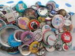 Bouton : gros lot, Collections, Broches, Pins & Badges, Bouton, Envoi