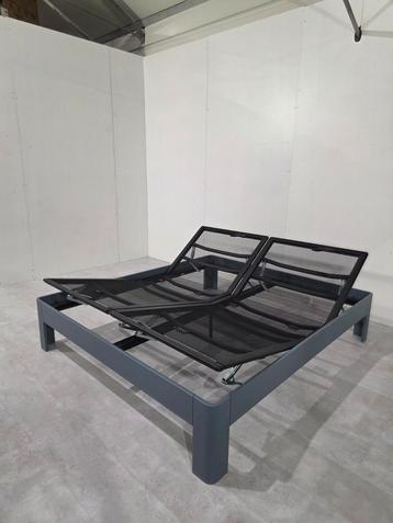 Auping Auronde Bed 180x200 Met Verstelbare Bodems  beschikbaar voor biedingen