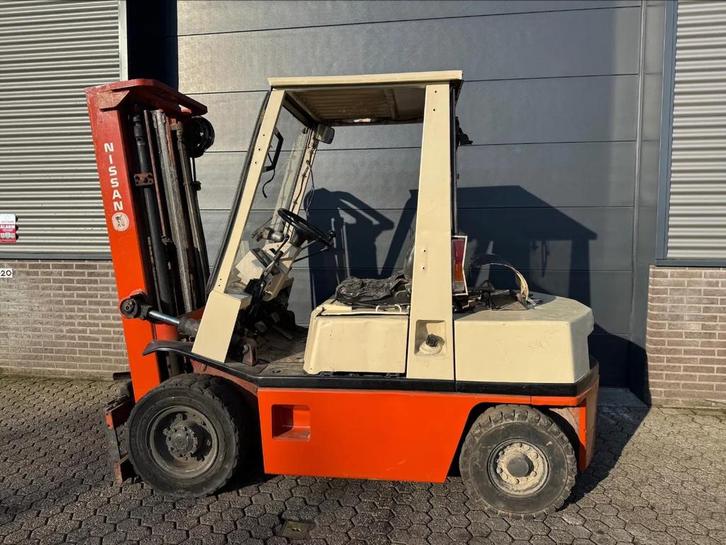 Nissan PH02A25U 2,5 ton LPG Heftruck (bj 1991), Zakelijke goederen, Machines en Bouw | Heftrucks en Intern transport, Heftruck