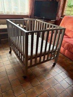 parc Quax parc Cubic, Enfants & Bébés, Parcs, Comme neuf, Rectangulaire, Réglable en hauteur, Tapis de parc, Roulettes, Enlèvement